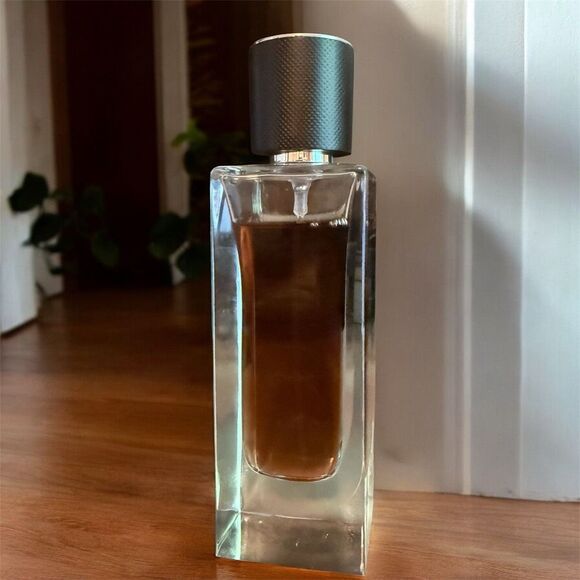 Maison Alhambra Ebene Baby Cat Perfume Vanilla Fragrance Parfum - Picture 2 of 3